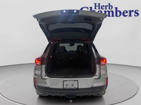 Used 2023 Chevrolet TrailBlazer RS w/ Sun and Liftgate Package image 7