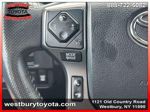 Used 2018 Toyota Tacoma TRD Sport AWD/4WD image 23