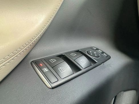 Used 2018 Tesla Model X 100D image 31