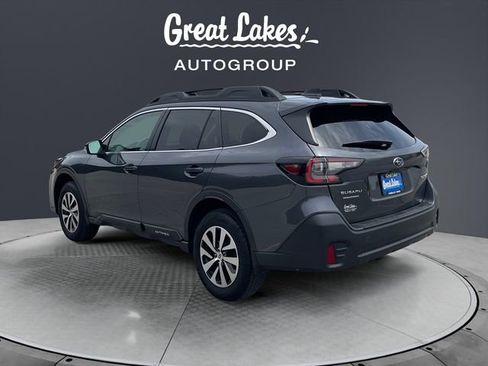 Used 2022 Subaru Outback Premium AWD/4WD image 3