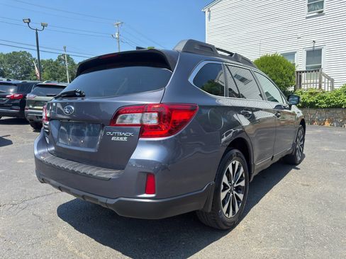 Used 2016 Subaru Outback 2.5i Limited AWD/4WD image 7