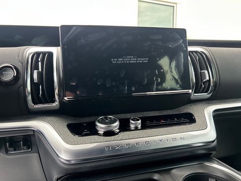 New 2025 Ford Expedition Tremor image 10