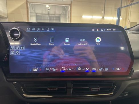 New 2025 Chevrolet Equinox EV RS w/ Convenience Package II image 26