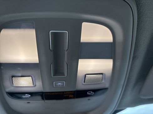 Certified 2023 Volvo XC40 B5 Plus w/ Protection Package Premier image 24