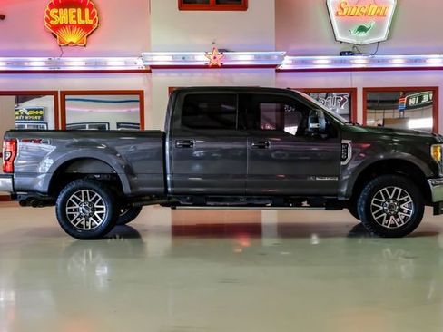 Used 2017 Ford F250 Lariat w/ Lariat Value Package image 7