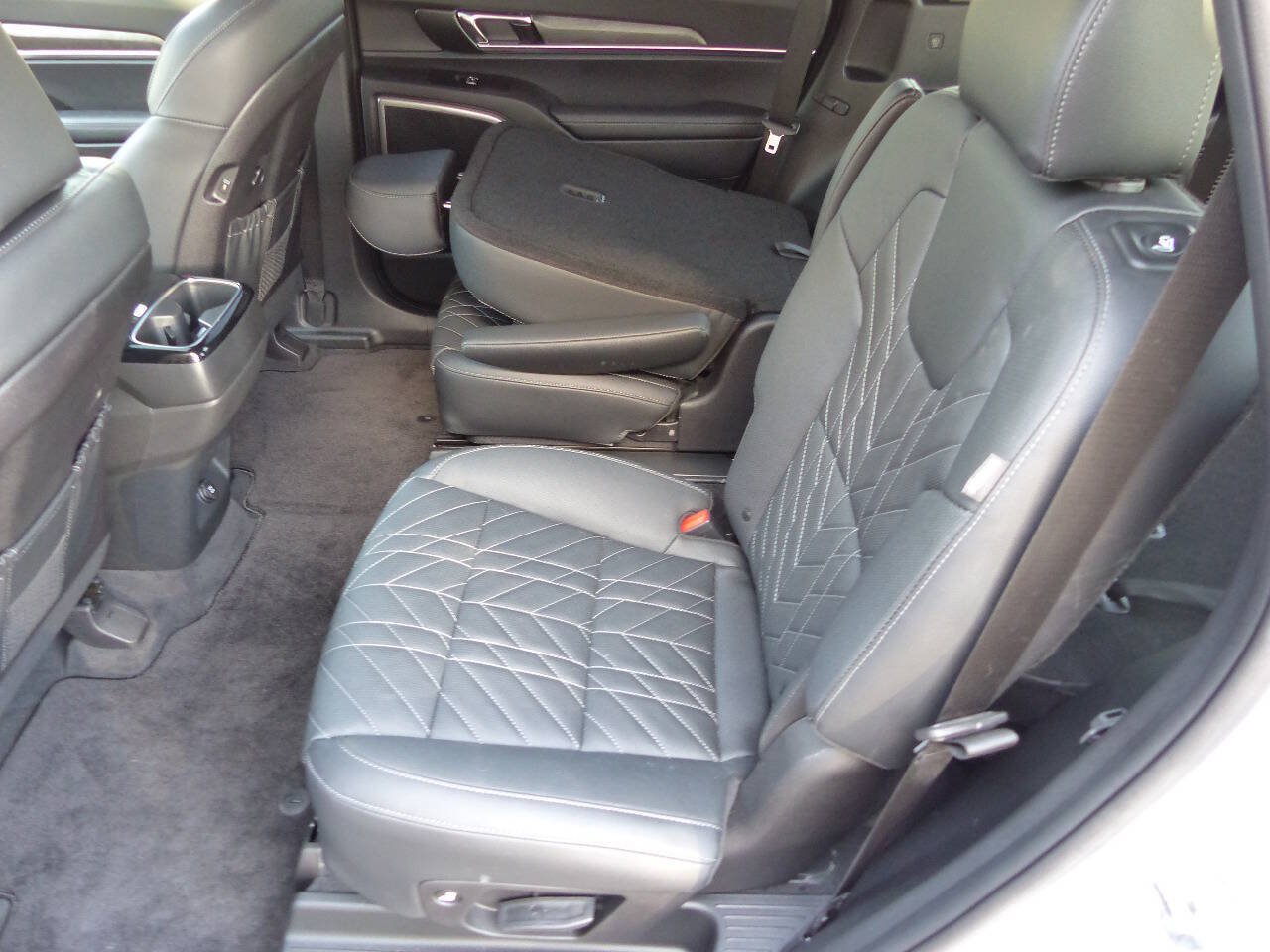 Used 2024 Kia Telluride EX X-Line AWD/4WD image 30