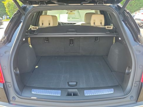 Used 2019 Cadillac XT5 Premium Luxury FWD image 9