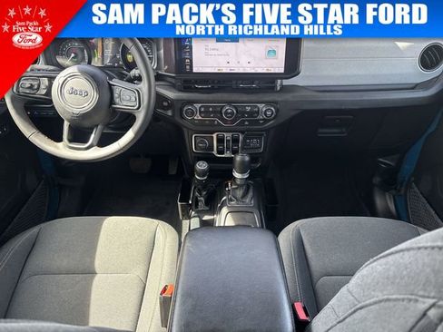 Used 2024 Jeep Wrangler Unlimited w/ Convenience Group image 12