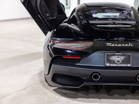 Used 2022 Maserati MC20 Coupe image 14