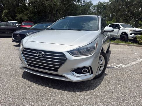 Used 2020 Hyundai Accent SEL FWD image 3