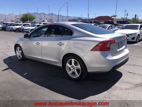 Used 2012 Volvo S60 T5 FWD image 6