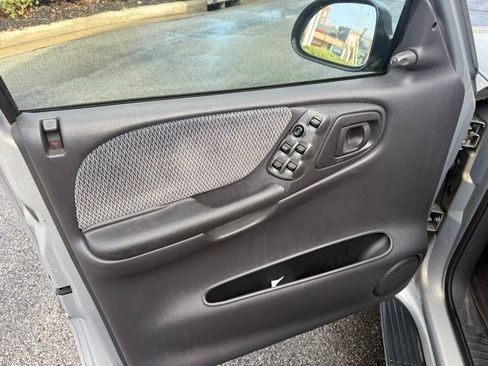 Used 2000 Dodge Durango 2WD image 12