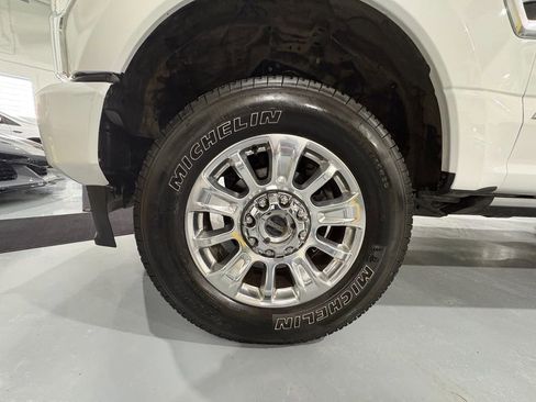 Used 2022 Ford F350 Limited w/ Snow Plow Prep Package image 59