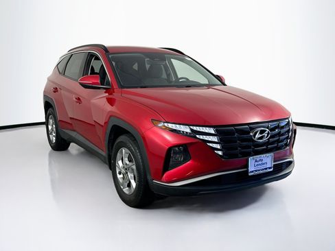 Used 2023 Hyundai Tucson SEL AWD/4WD image 3