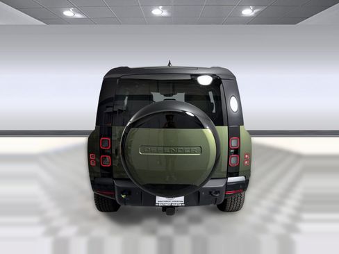 New 2026 Land Rover Defender 110 X-Dynamic SE AWD/4WD image 10