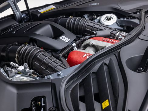 Certified 2025 Ferrari Purosangue AWD/4WD image 34