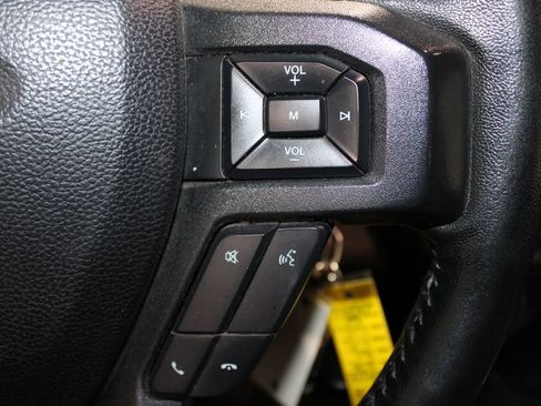 Used 2020 Ford F150 XLT w/ Equipment Group 302A Luxury AWD/4WD image 23