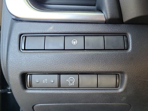 Certified 2023 Nissan Rogue SV FWD image 27