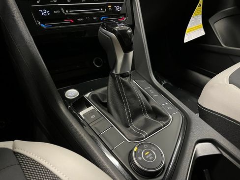 New 2026 Volkswagen Taos SE AWD/4WD image 13