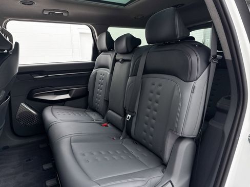 Used 2024 Kia EV9 Wind image 31