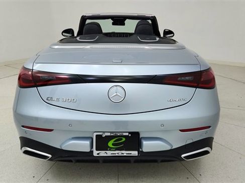 Used 2025 Mercedes-Benz CLE 300 4MATIC Cabriolet image 5