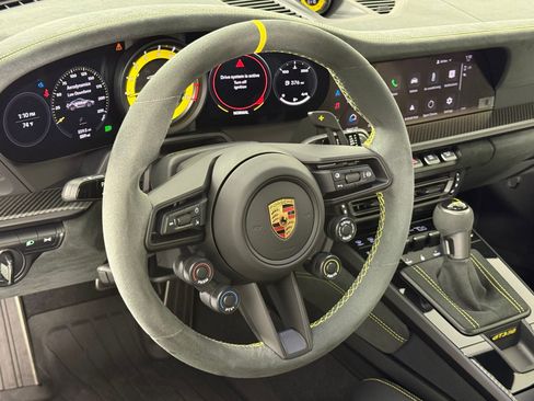 Used 2025 Porsche 911 GT3 RS image 15