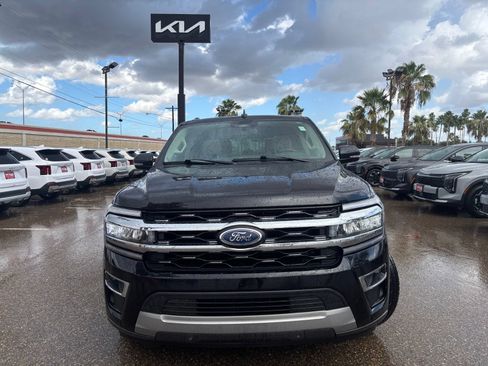 Used 2024 Ford Expedition Limited RWD image 2