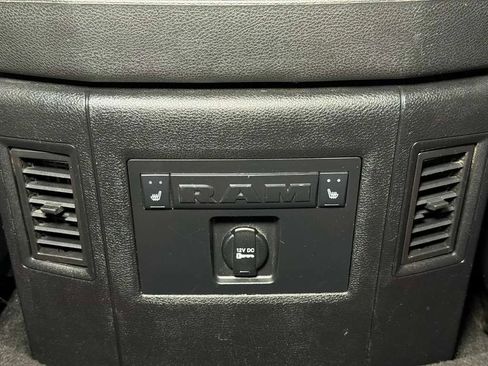 Used 2014 RAM 1500 Laramie RWD image 16