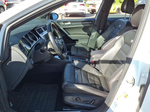 Used 2016 Volkswagen Golf R 4-Door AWD/4WD image 4
