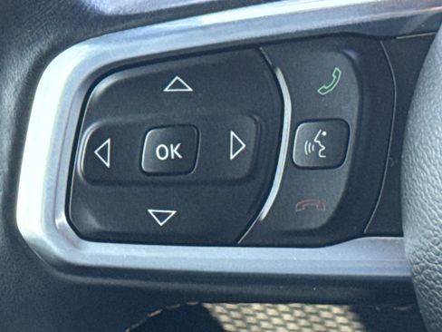 Used 2021 Jeep Wrangler Unlimited Sahara image 18