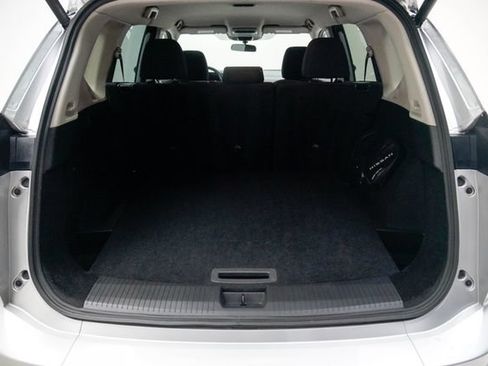 Used 2025 Nissan Rogue SV AWD/4WD image 13