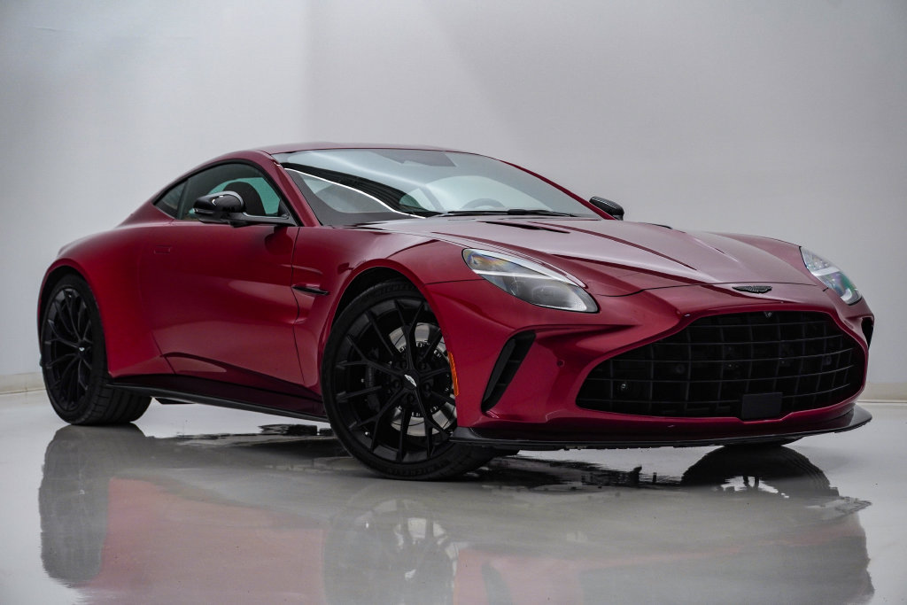 Used 2025 Aston Martin V8 Vantage Coupe RWD image 1