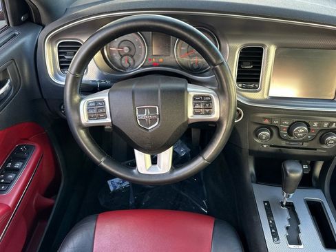 Used 2012 Dodge Charger R/T image 26