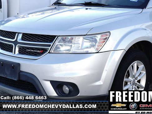 Used 2014 Dodge Journey SXT w/ Flexible Seating Group image 7