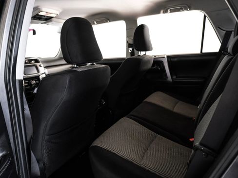 Used 2018 Toyota 4Runner SR5 image 33