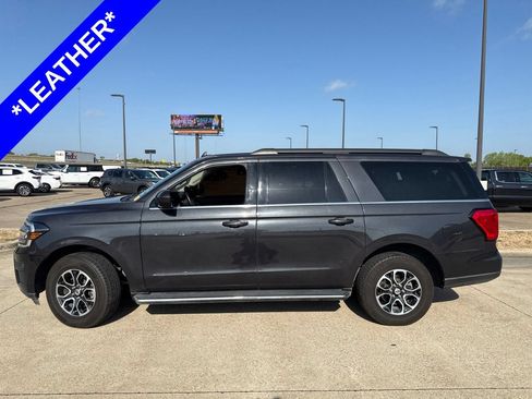 Used 2022 Ford Expedition Max XLT AWD/4WD image 3