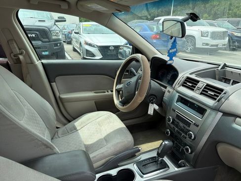 Used 2011 Ford Fusion SE w/ 201A Rapid Spec Order Code FWD image 11