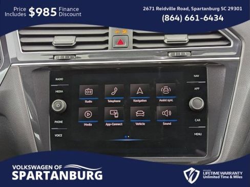 Used 2024 Volkswagen Tiguan SEL R-Line image 11