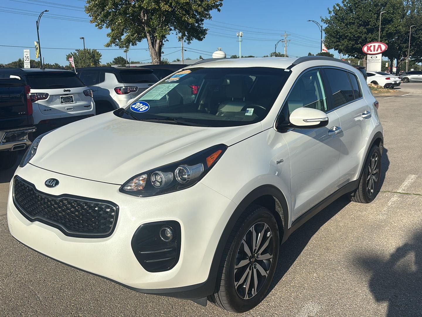 Used 2019 Kia Sportage EX AWD/4WD image 3