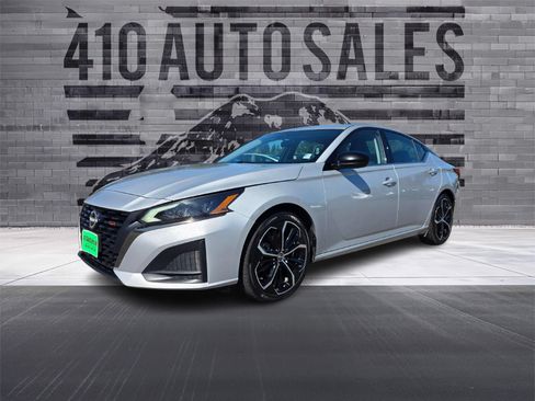 Used 2024 Nissan Altima 2.5 SR FWD image 6