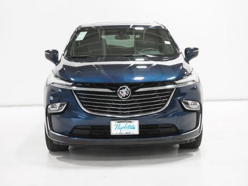 Used 2023 Buick Enclave Essence w/ Experience Buick Package image 3