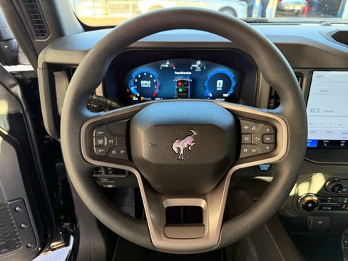 Used 2025 Ford Bronco 2-Door image 14