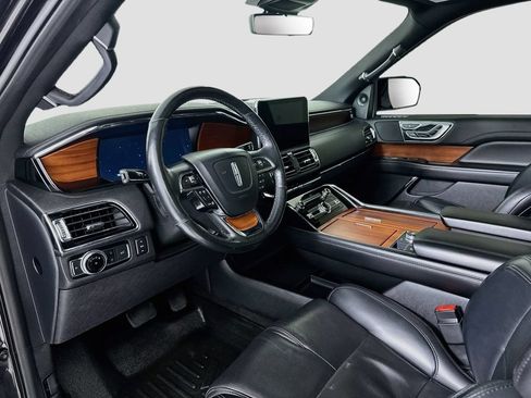 Used 2020 Lincoln Navigator L Reserve AWD/4WD image 10