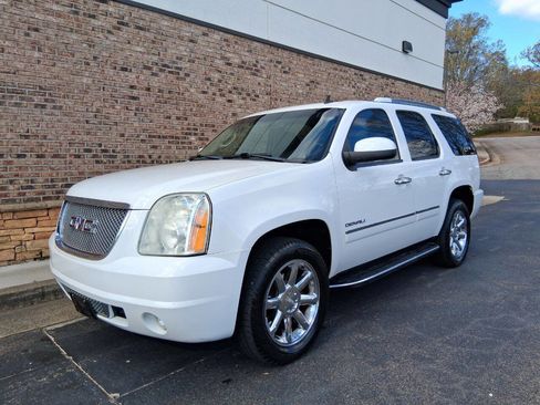 Used 2012 GMC Yukon Denali image 1