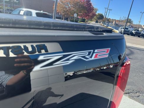Used 2019 Chevrolet Colorado ZR2 image 5