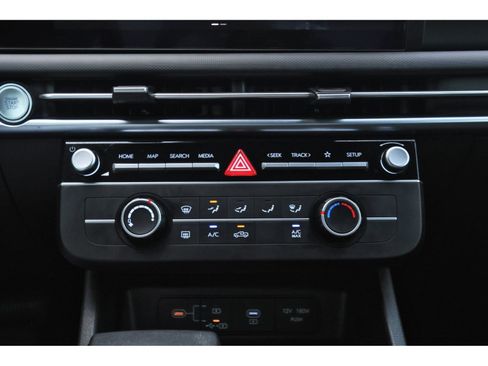 Certified 2026 Hyundai Santa Cruz SE FWD image 26