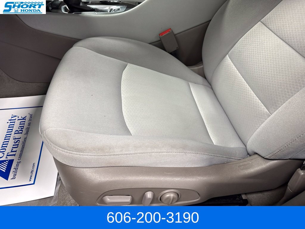 Used 2025 Chevrolet Malibu LT FWD image 18