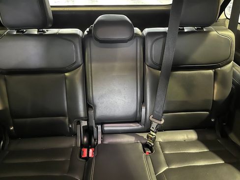 Used 2025 Ford Expedition Max Platinum AWD/4WD image 18