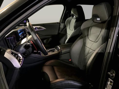 Certified 2025 BMW XM AWD/4WD image 8