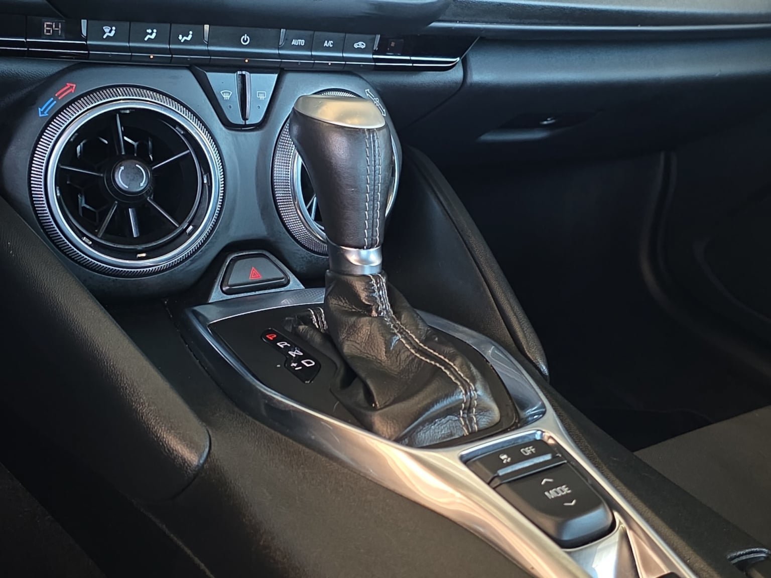 Used 2023 Chevrolet Camaro LT RWD image 19